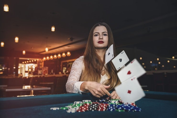 Antarmuka aplikasi mobile sekawanbet menampilkan menu utama dengan opsi taruhan sepak bola, live dealer, dan slot games